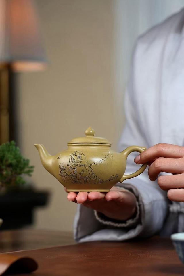 一般紫砂壶市场价格，买紫砂壶要注意些什么