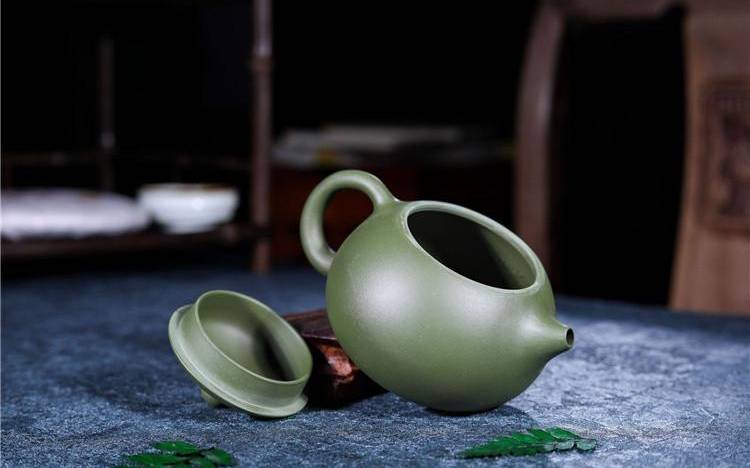 本山绿泥紫砂壶适合泡什么茶