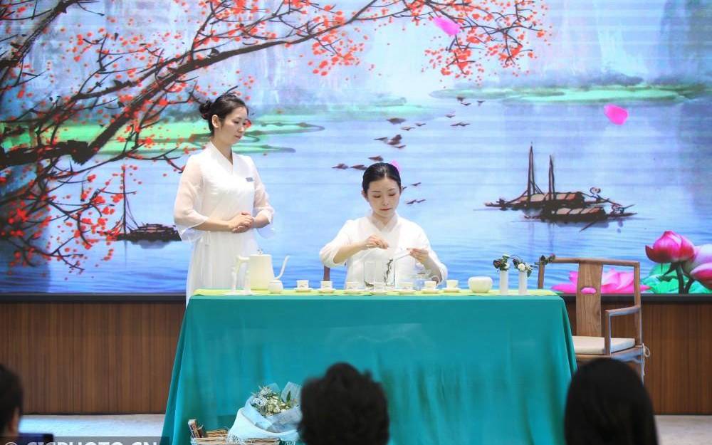 茶艺表演视频教程 茶艺表演视频教程