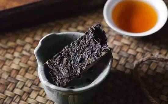 黑茶和普洱茶哪个更好 黑茶和普洱茶哪个更好