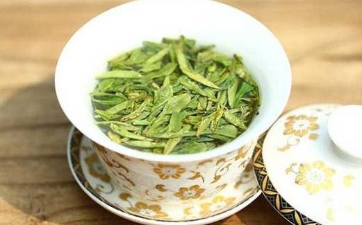 龙井茶用多少度的水最好 龙井茶用多少度的水最好