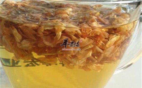罗汉果花泡水喝的功效与作用 罗汉果花泡水喝的功效与作用