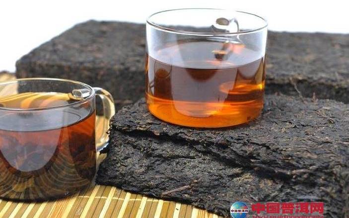 普洱茶和黑茶哪个功效好一些 普洱茶和黑茶哪个功效好一些