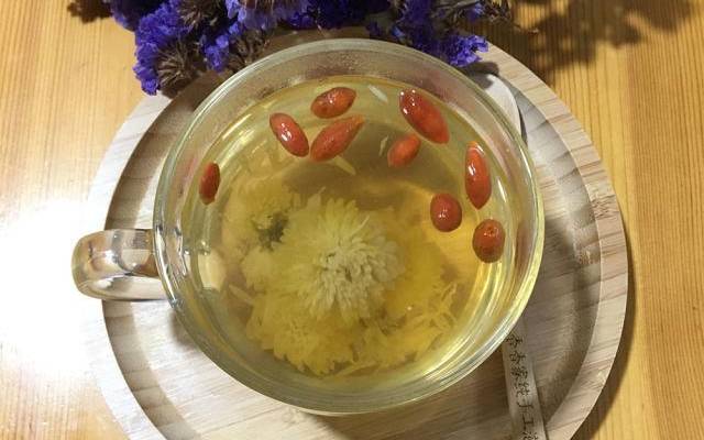 菊花山楂枸杞茶的功效