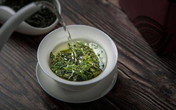 常喝绿茶的好处与坏处 常喝绿茶的好处与坏处