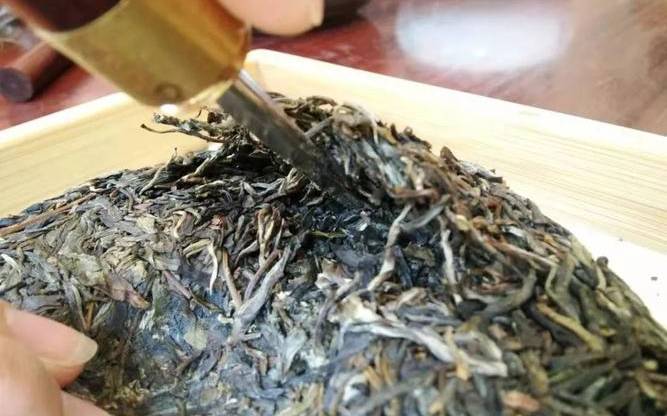 普洱茶饼怎么弄开