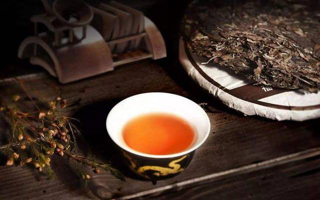 喝茶叶茶的好处和坏处 喝茶叶茶的好处和坏处