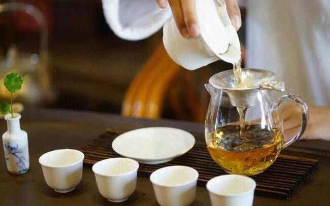 泡茶的礼仪和步骤 泡茶的礼仪和步骤