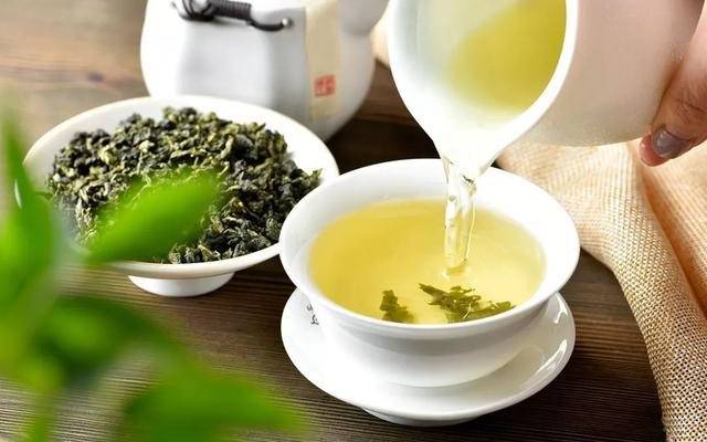 长期喝绿茶的好处和坏处 长期喝绿茶的好处和坏处