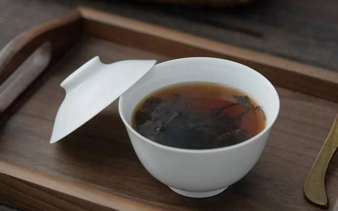 鸡尾普洱大肚子茶有效果吗 鸡尾普洱大肚子茶有效果吗