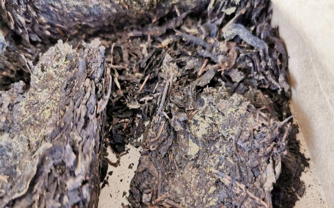 茶叶怎么样保存不变质,喝了发霉的茶叶水怎么办 茶叶怎么样保存不变质,喝了发霉的茶叶水怎么办