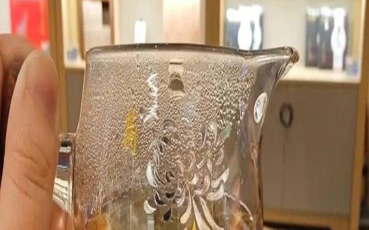 盖碗泡普洱茶放多少茶叶（泡茶盖碗正确姿势）