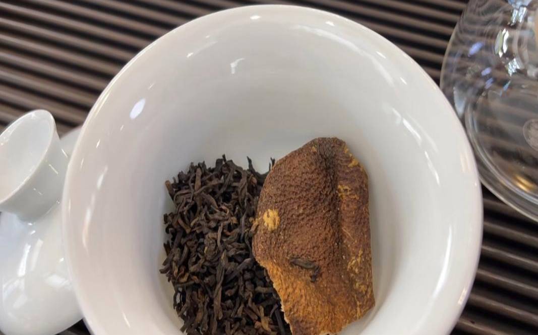 沉香陈皮普洱茶怎么泡好喝（陈皮和普洱茶的正确泡法）