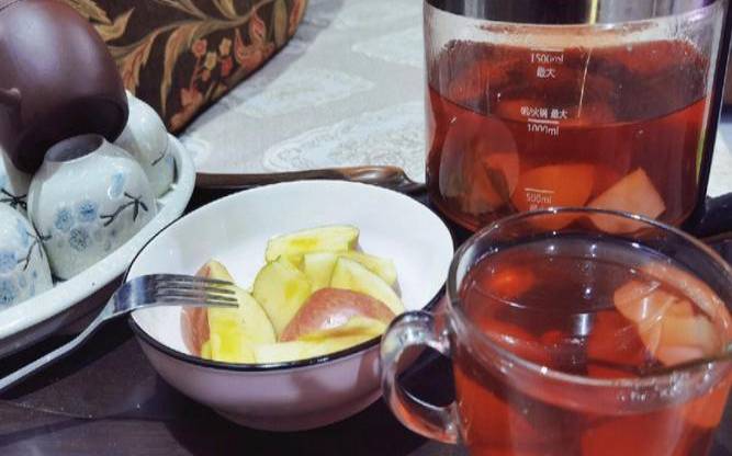 茶叶和梨煮水喝,苹果和茶叶一起煮能减肥吗 茶叶和梨煮水喝,苹果和茶叶一起煮能减肥吗