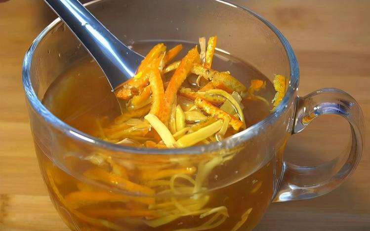 橘子加茶叶的东西,茶叶橘皮泡水喝的功效