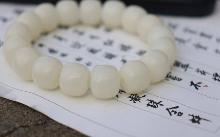 白玉菩提怎么泡普洱茶好喝,白玉菩提不能乱戴 白玉菩提怎么泡普洱茶好喝,白玉菩提不能乱戴