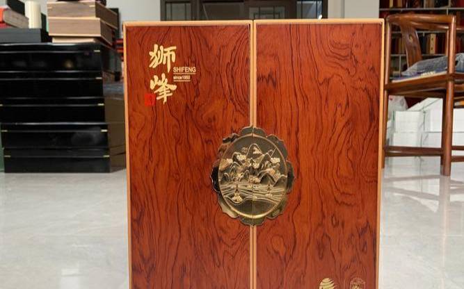 高档烤漆木制茶叶盒好吗,实木茶盘用什么漆最好 高档烤漆木制茶叶盒好吗,实木茶盘用什么漆最好