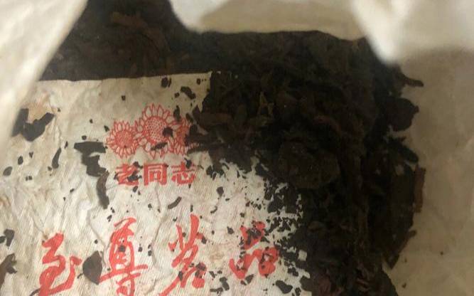 十二年的普洱茶价值高吗,普洱茶饼放了15年值钱吗 十二年的普洱茶价值高吗,普洱茶饼放了15年值钱吗