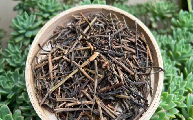 普洱茶梗是怎么产生的吗,什么茶叶茶梗比较多