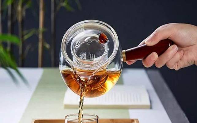 玻璃容器可以放茶叶吗,普洱茶储存茶叶的最佳容器 玻璃容器可以放茶叶吗,普洱茶储存茶叶的最佳容器
