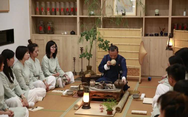 茶道的美学，茶道的美学读后感