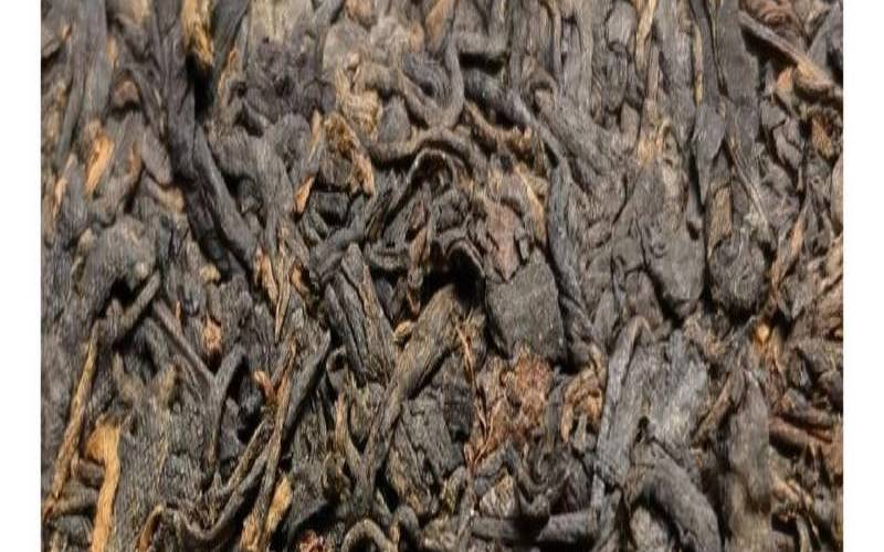 普洱有点发白毛还能喝吗,普洱茶上有白色绒毛 普洱有点发白毛还能喝吗,普洱茶上有白色绒毛