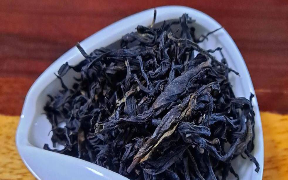 土窑烘焙精制乌龙茶的介绍语,乌龙茶焙火工艺 土窑烘焙精制乌龙茶的介绍语,乌龙茶焙火工艺