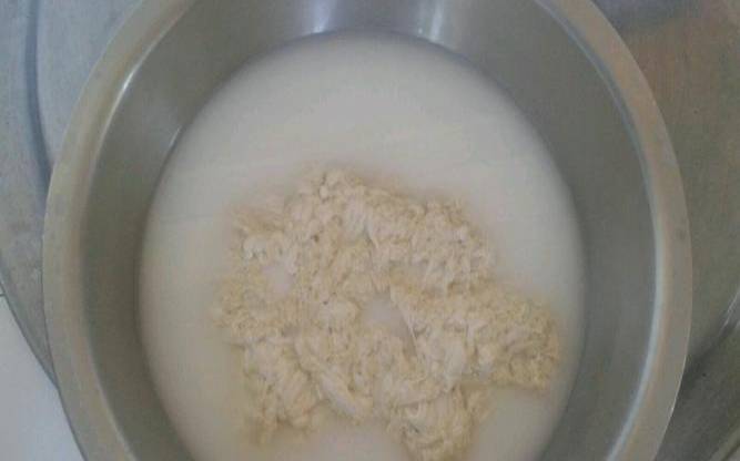 用面粉洗脸可以美白吗,我用面粉洗脸一年了 用面粉洗脸可以美白吗,我用面粉洗脸一年了