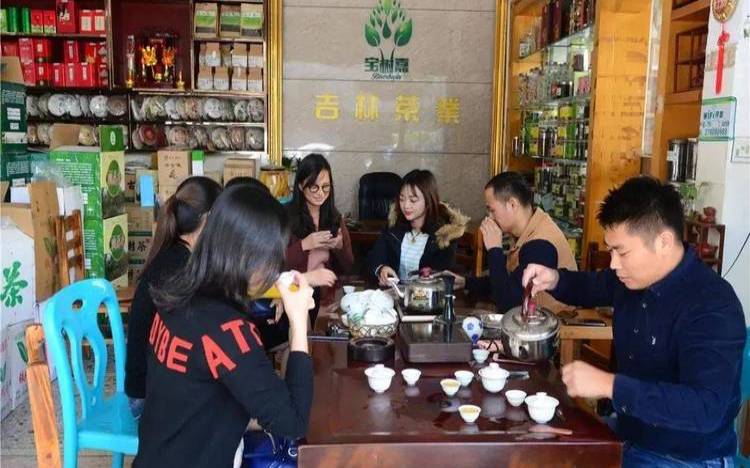 普洱市茶园广场,在普洱市买茶去哪里