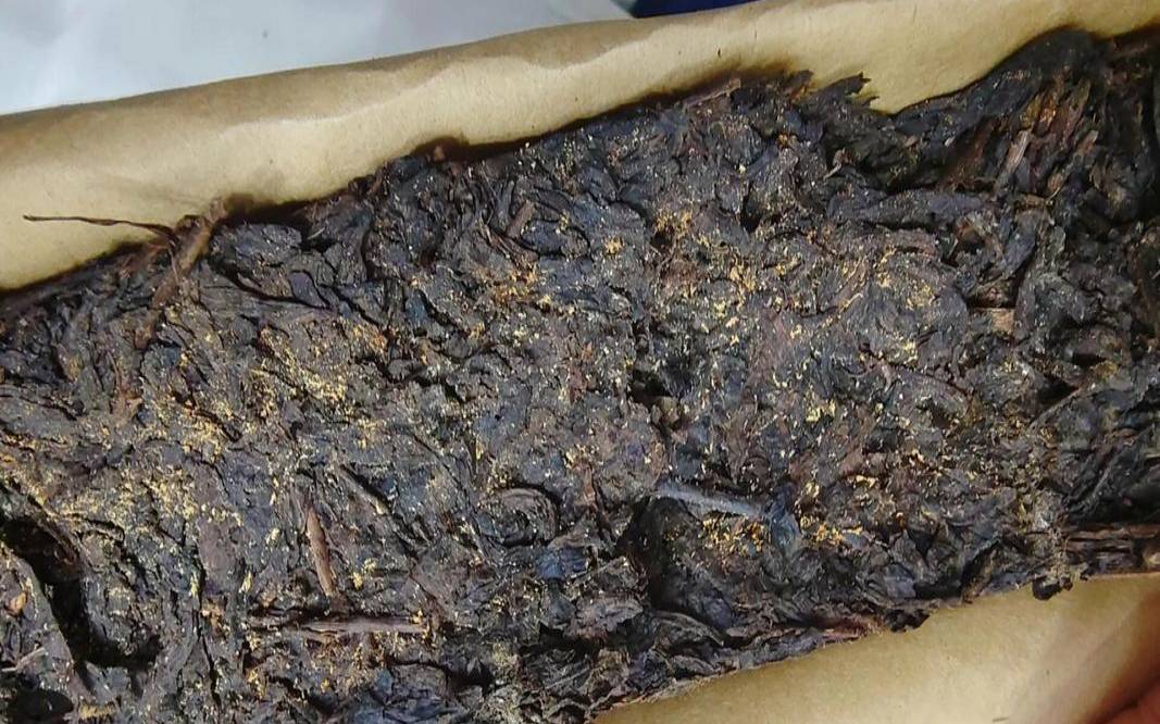 发霉的茶叶还能吃吗,喝过的茶叶有什么用处