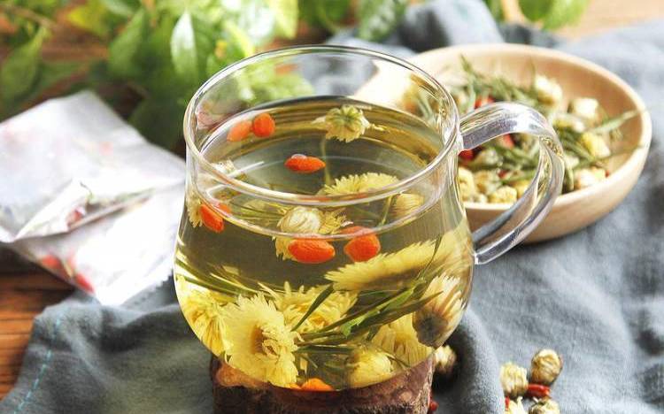 熟普洱和菊花茶一起喝吗,煮熟普洱茶可以加什么 熟普洱和菊花茶一起喝吗,煮熟普洱茶可以加什么