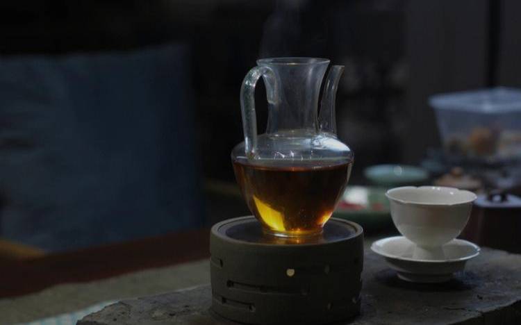 普洱茶水能喝凉的吗,普洱茶是暖茶还是凉茶 普洱茶水能喝凉的吗,普洱茶是暖茶还是凉茶