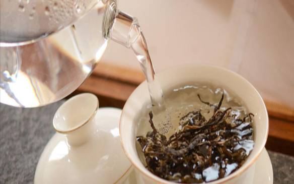普洱茶叶泡出来的图片,普洱茶泡水是什么颜色