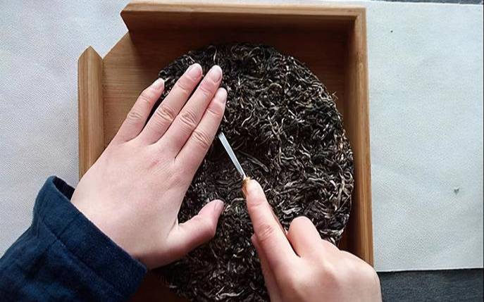 普洱茶撬茶完怎么保存,怎么撬普洱茶茶饼视频 普洱茶撬茶完怎么保存,怎么撬普洱茶茶饼视频
