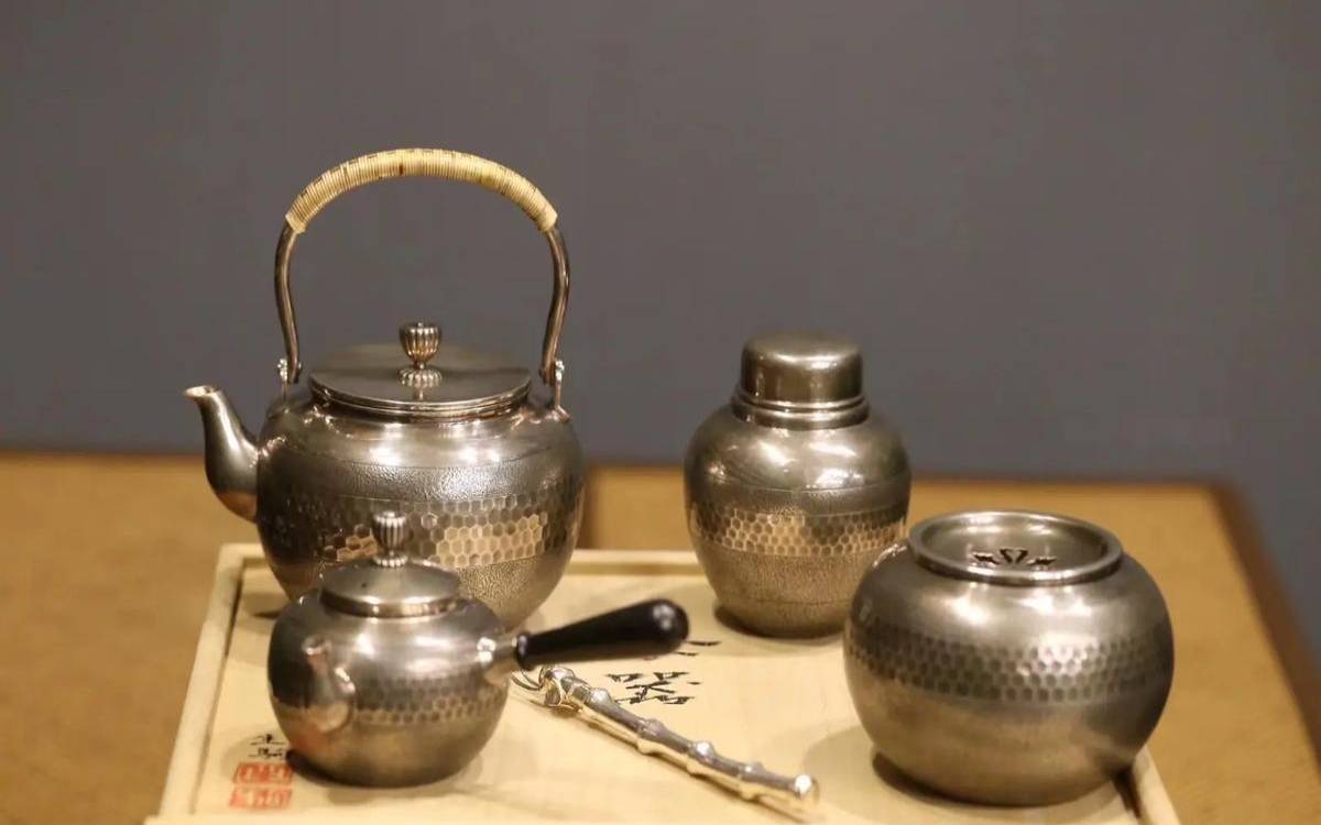 银子茶具怎么清洗,一套纯银茶具的价格 银子茶具怎么清洗,一套纯银茶具的价格