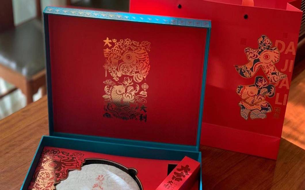 一饼茶多少钱算贵,12年的茶饼能喝吗 一饼茶多少钱算贵,12年的茶饼能喝吗