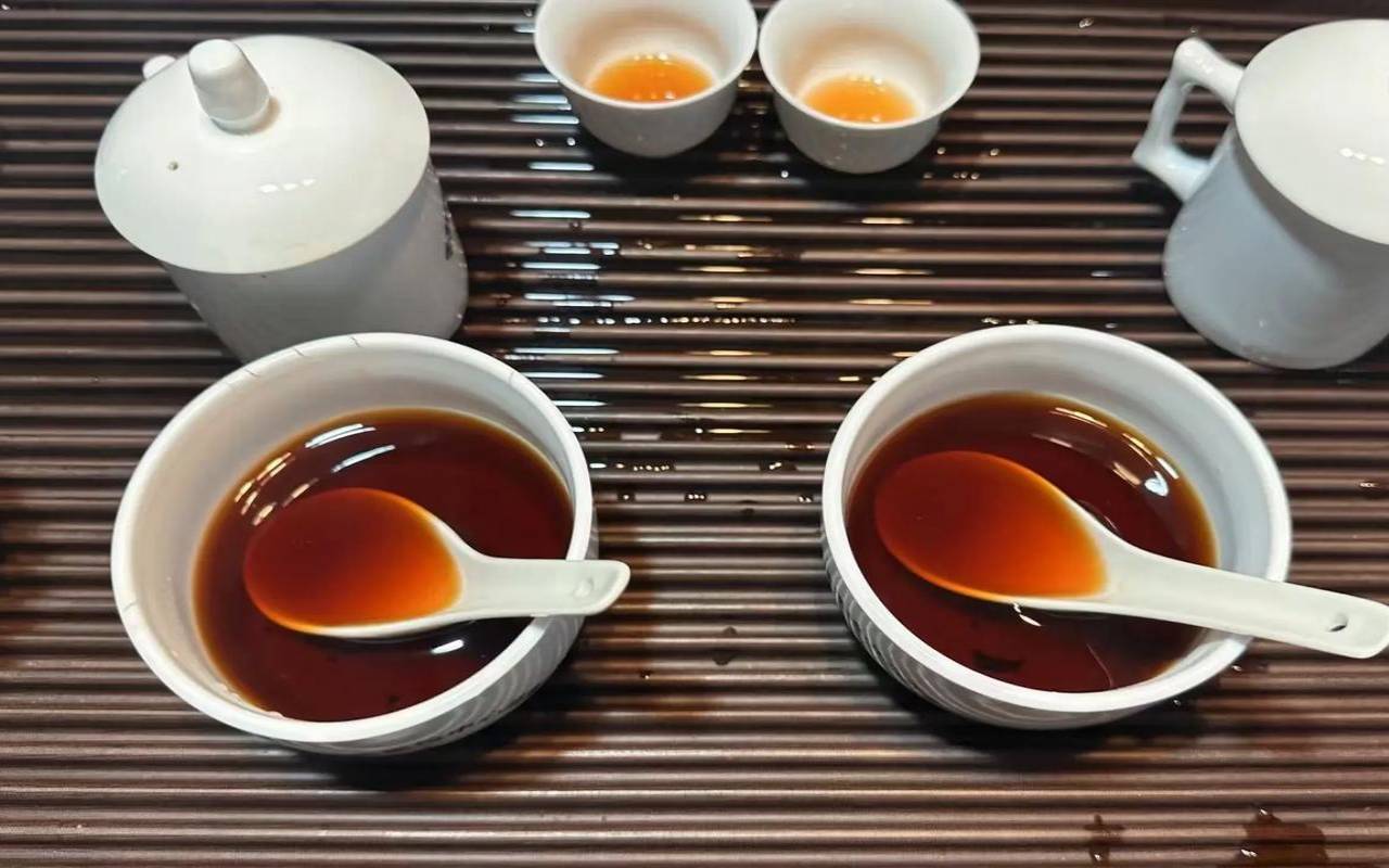 普洱茶熟茶的汤色特点,怎样的普洱熟茶才是好茶