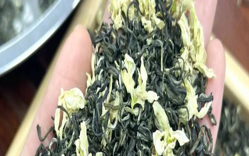 飘雪花茶有什么功效与作用,飘雪属于花茶还是绿茶 飘雪花茶有什么功效与作用,飘雪属于花茶还是绿茶