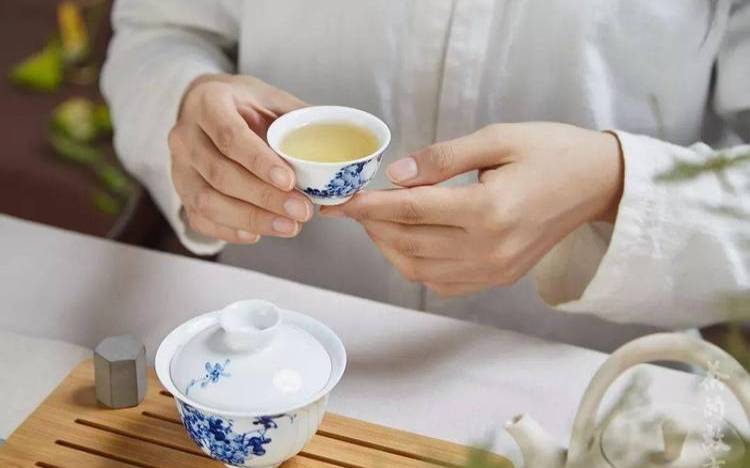 近视喝茶有用吗,近视调理能恢复近视吗