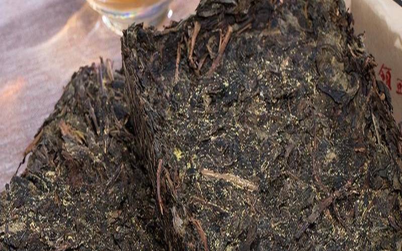 普洱茶带金花(带金花的普洱茶)，带金花的普洱茶多少钱