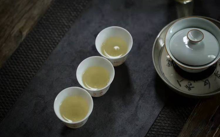 白茶配什么喝比较好,白茶配什么花一起泡好 白茶配什么喝比较好,白茶配什么花一起泡好