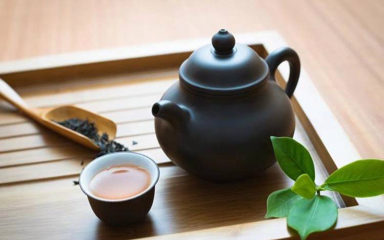 岁月如茶分外香，岁月如水茶叶