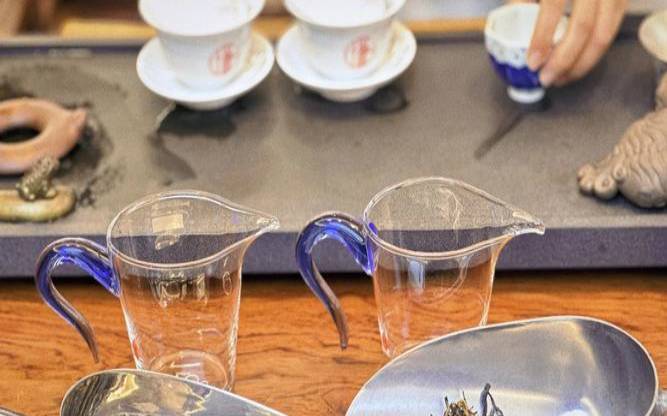 昆明的九道茶也称为送客茶,昆明螺蛳湾乐享茶具