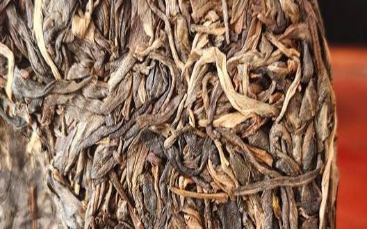 古树普洱茶为什么贵,普洱茶饼怎么弄碎
