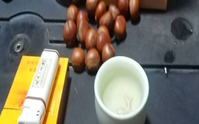 抽烟的人是不是要多喝茶,经常抽烟喝茶有益吗 抽烟的人是不是要多喝茶,经常抽烟喝茶有益吗