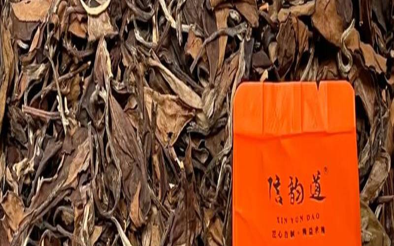 白茶为啥不是白色的,如何评价白茶的口感 白茶为啥不是白色的,如何评价白茶的口感